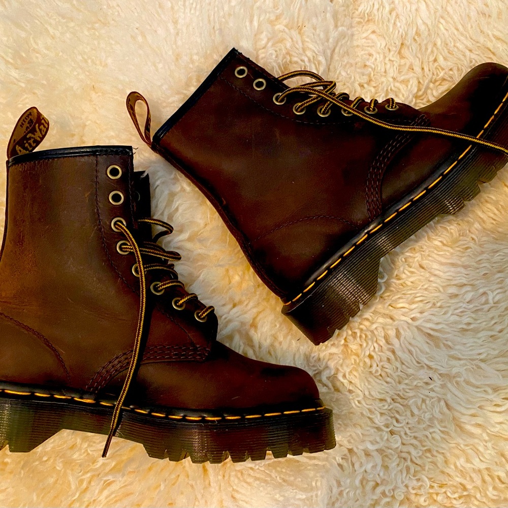 BRAND NEW NEVER WORN Dr Martens 1460 BEX Crazy Horse Combat Boot